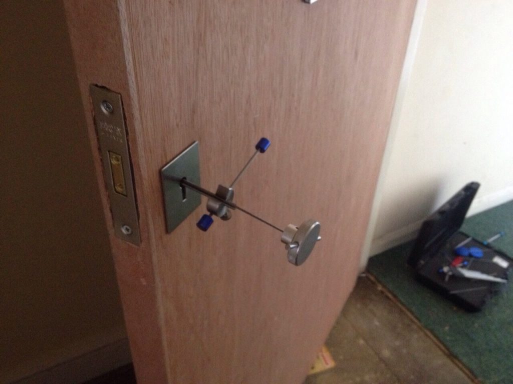 Emergency locksmith Wanstead and information about lock bumping