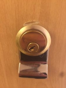 Emergency locksmith Barkingside